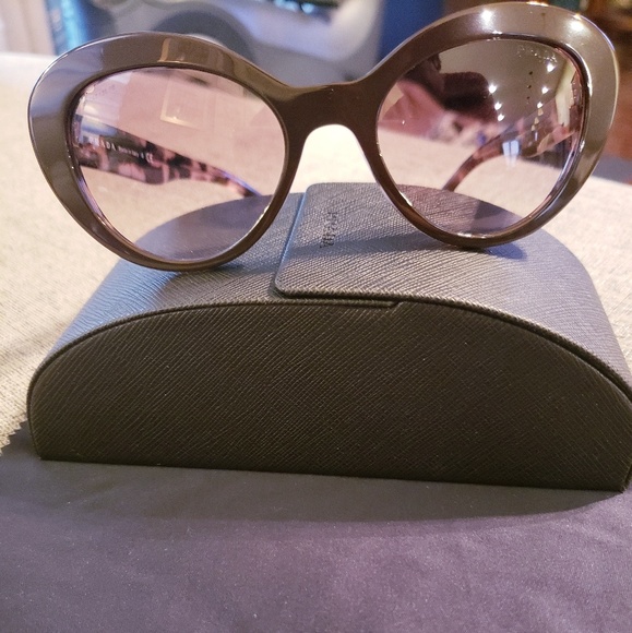 📛Price Drop❗.Prada sunglasses - Picture 2 of 5